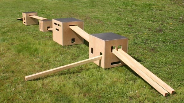 Aufbauvariante: "die lange Planke". Auch für den Außenbereich geeignet.